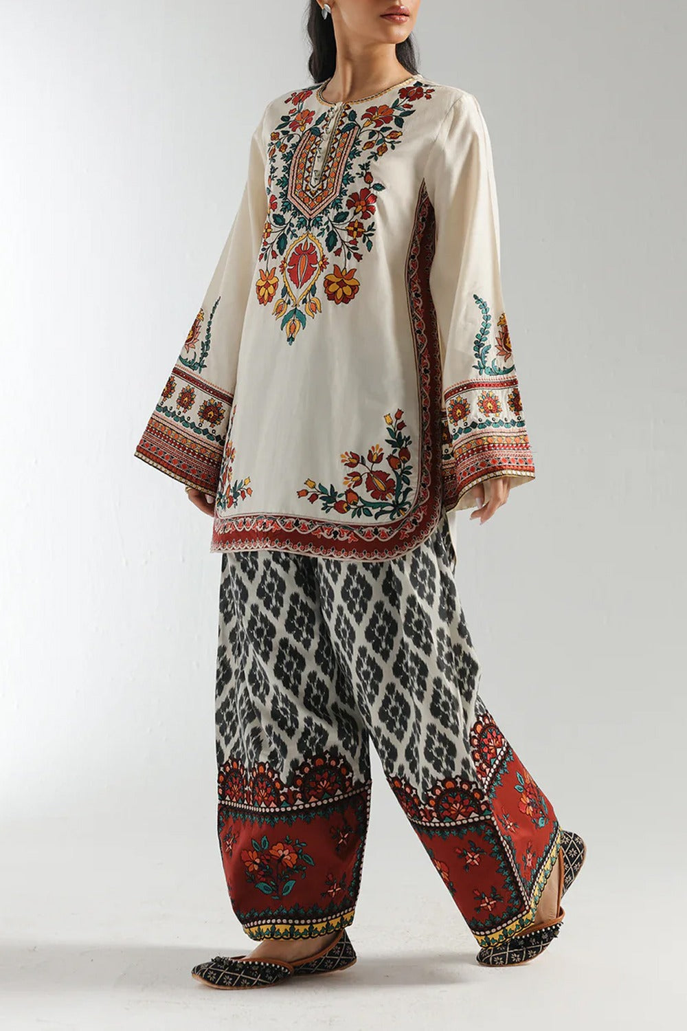 💫 Stitched 2 piece printed shirt and printed trouser✨