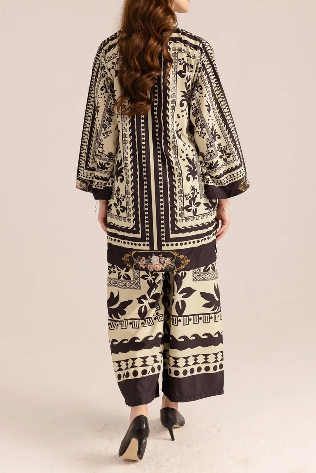 💫 Stitched 2 piece printed shirt and printed trouser✨💫